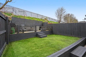 Photo 33- click for photo gallery